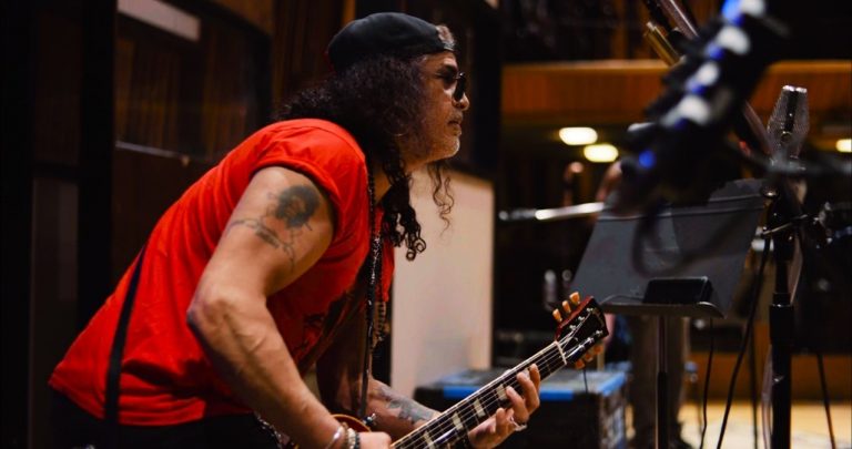 Slash veröffentlicht neues Blues-Album „Orgy of the Damned“ über Seven.One Starwatch!